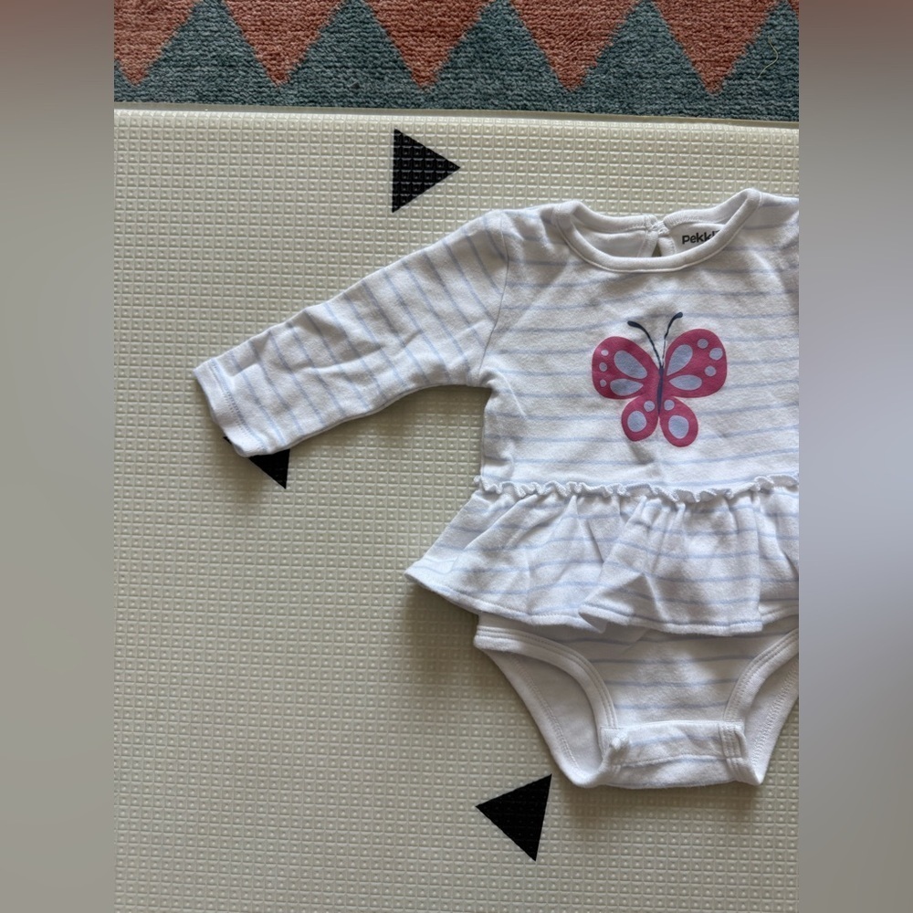 Pekkle|Baby girl soft white striped butterfly print onesie dress in size 6M•••